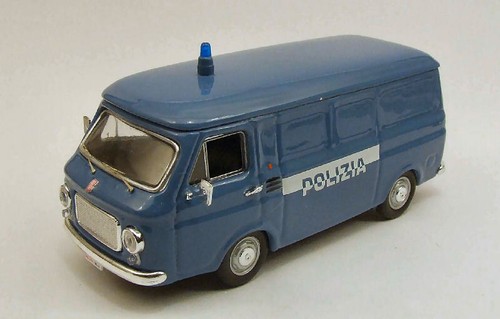 Modellino auto scala - 1:43, rio